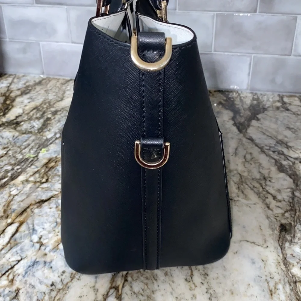 Michael Kors Jet Set TZ Snap Pocket Shoulder Bag